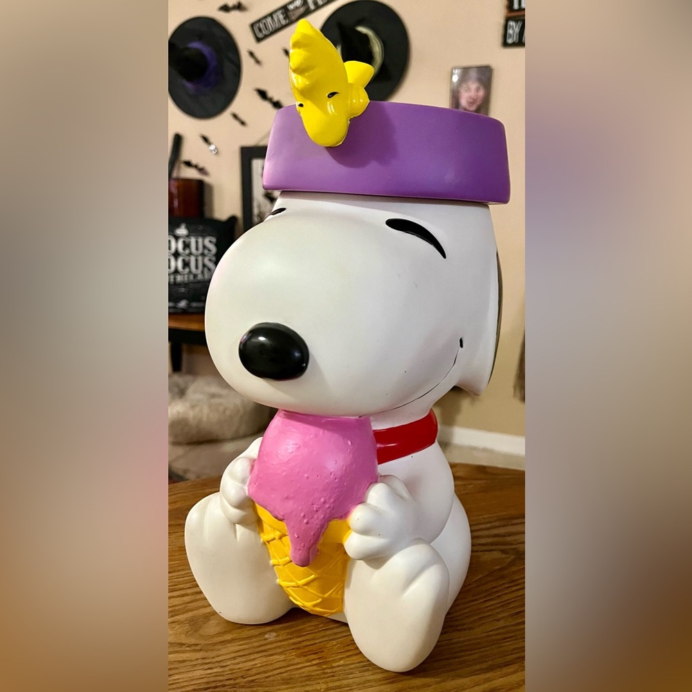 RARE Vtg 80’s Peanuts  Snoopy & Woodstock Vinyl Cookie Jar or Dog Treats